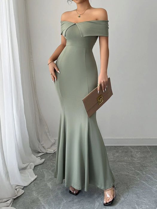Off-Shoulder Mermaid Maxi Dress - Byyde