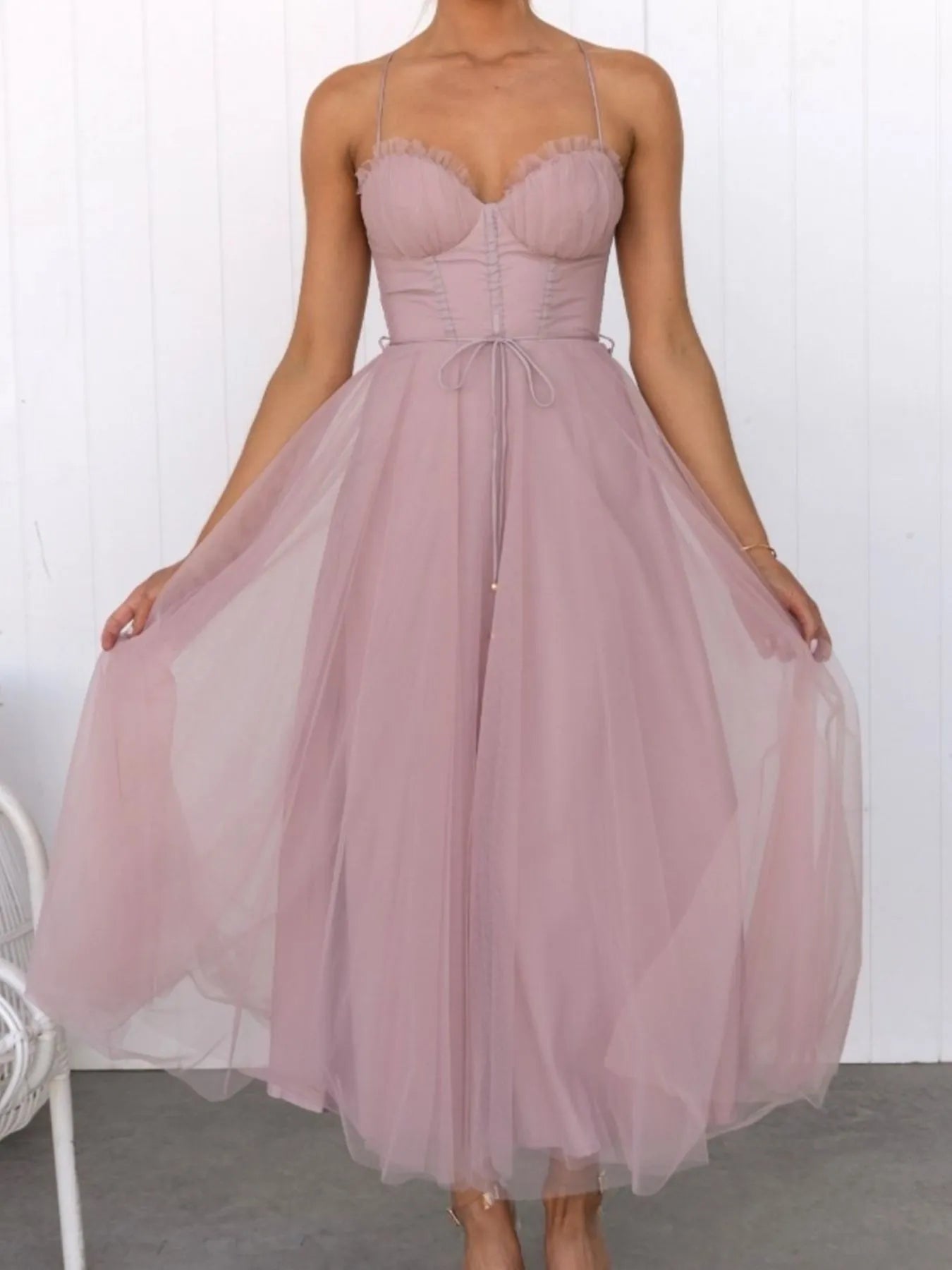 Sweetheart Neck Tulle Midi Dress - Byyde
