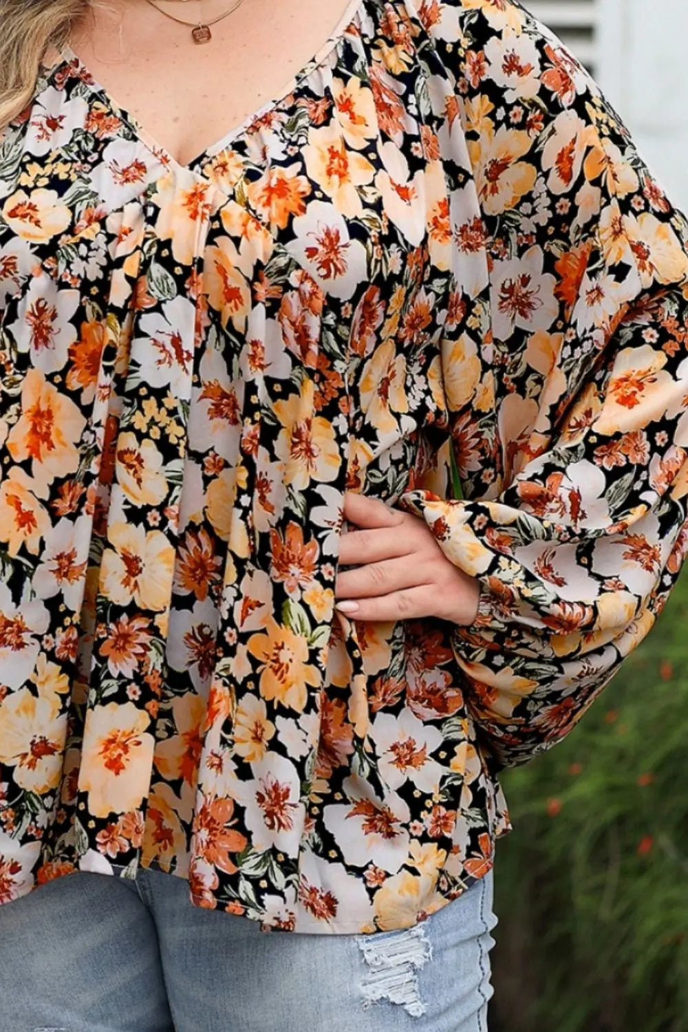 Plus Size Floral V-Neck Balloon Sleeve Blouse - Byyde