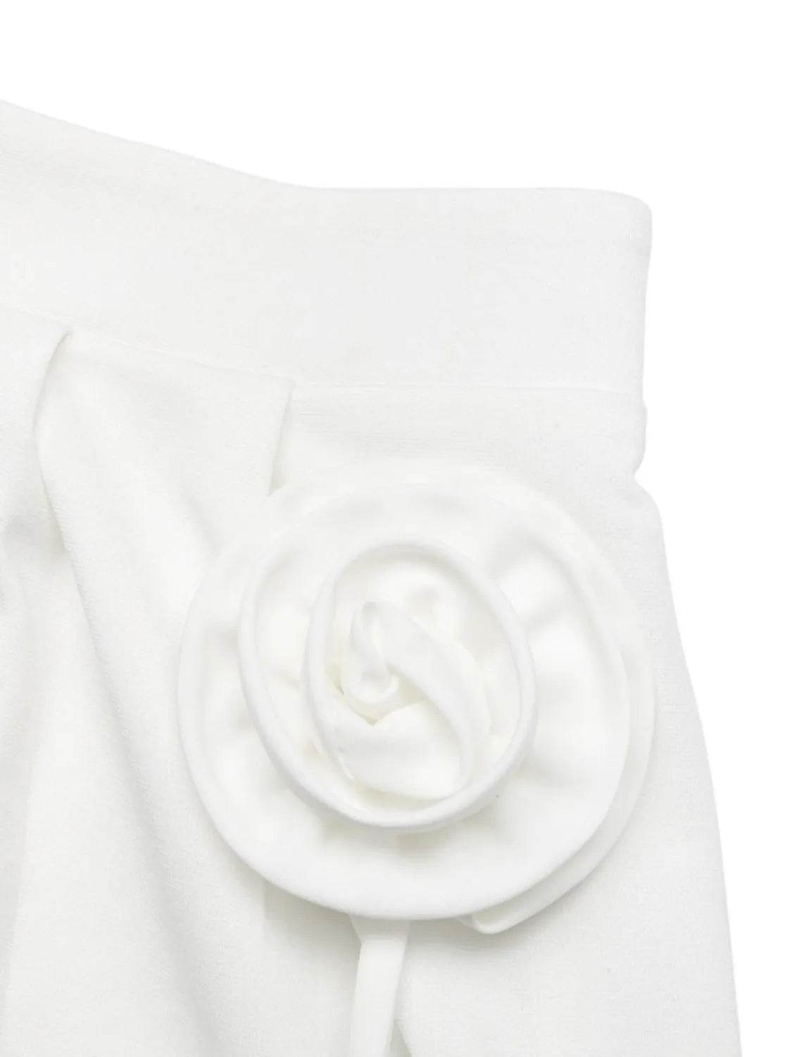 3D Flower Applique High-Waisted Shorts - Byyde