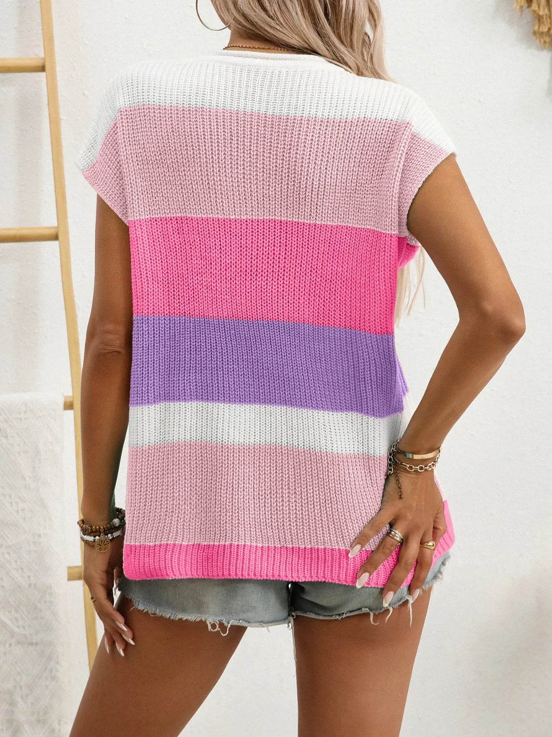Color Block Notched Short Sleeve Knit Top - Byyde