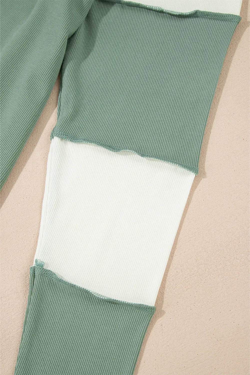 Color Block Round Neck Raglan Sleeve Top - Byyde