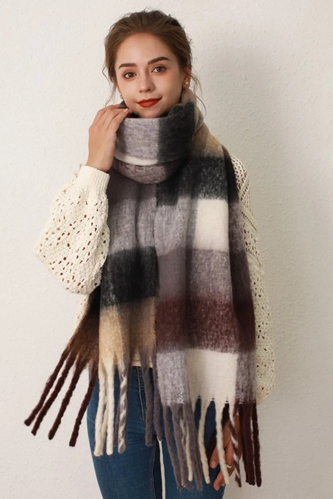 Thermal Fringe Contrast Plaid Scarf - Byyde