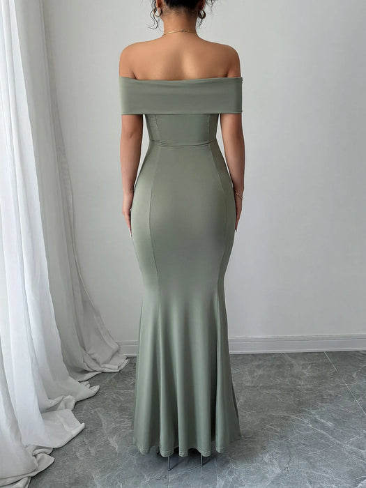 Off-Shoulder Mermaid Maxi Dress - Byyde