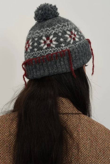 Seam Trim Geometric Knit Hat - Byyde