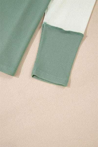 Color Block Round Neck Raglan Sleeve Top - Byyde