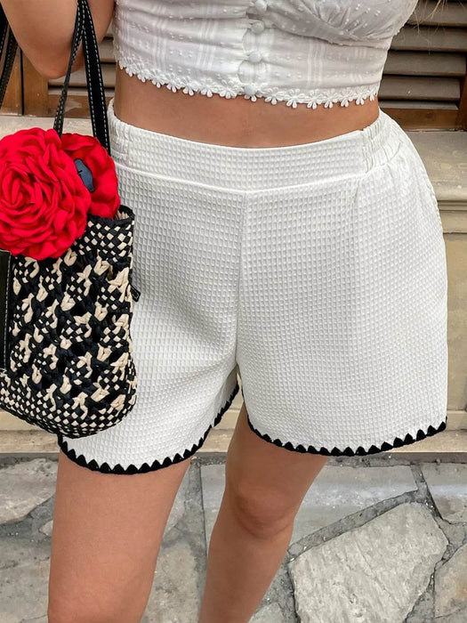 Contrast Trim Shorts with Pockets - Byyde